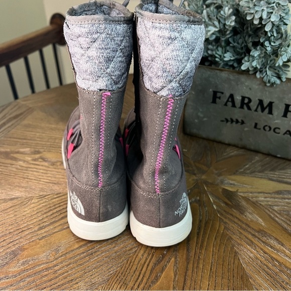 North Face Thermo Winter Boots - EUC - Grey & Pink - Picture 7 of 9
